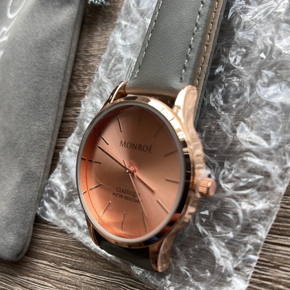 MONROE Rose Gold Watch - Picture 3 of 5